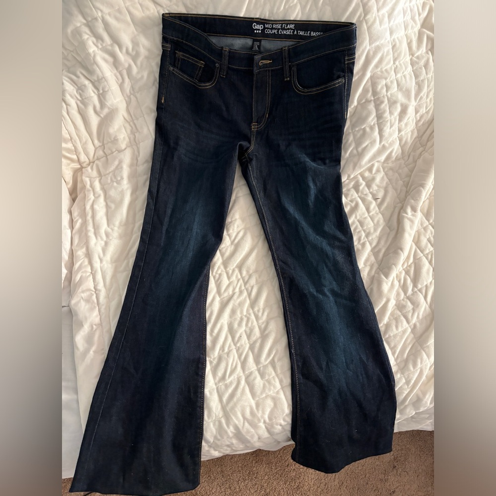Gap Dark Wash Mid-Rise Flare Jeans NWT